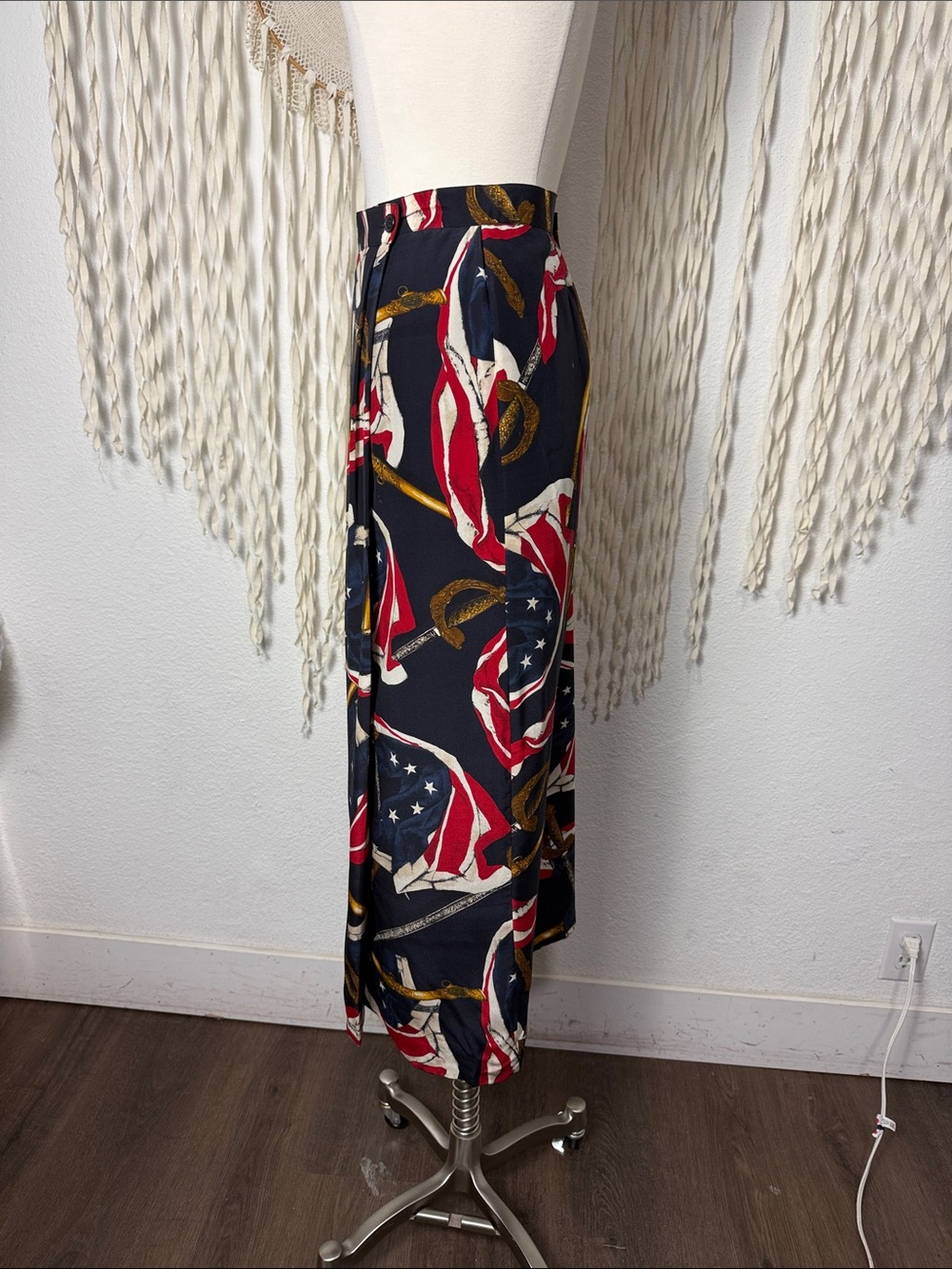 Vintage Jones NY Silk Patriotic Americana Faux Wrap Midi Length Skirt 6 - Picture 4 of 12